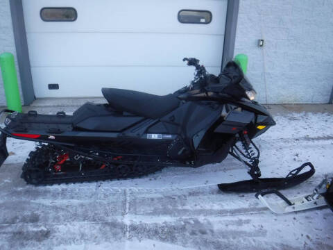 2021 Ski-Doo Renegade&#174; X-RS&#174; Rota