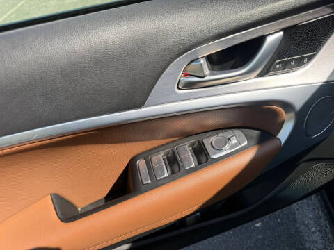 2021 Genesis G70