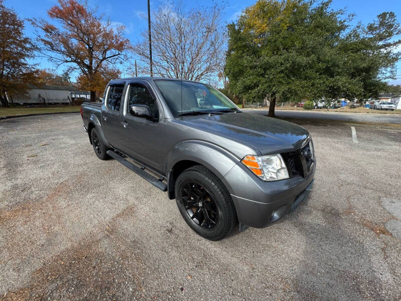 2020 Nissan Frontier SV photo 3