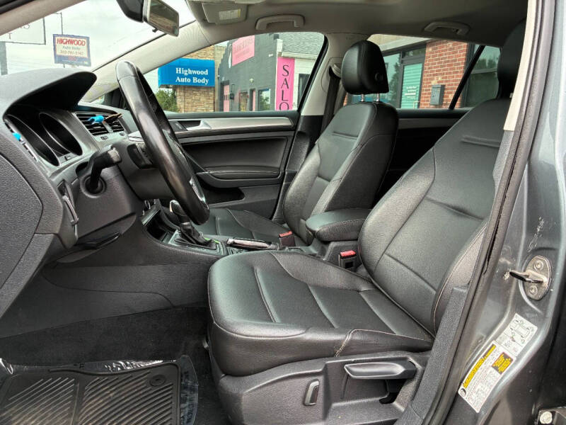 2017 Volkswagen Golf TSI S