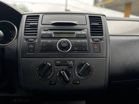 2012 Nissan Versa 1.8 S