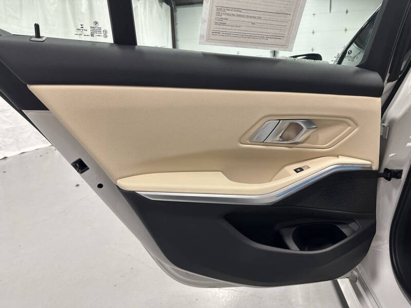 2023 BMW 3 Series 330i xDrive