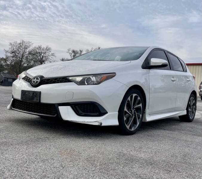 2016 Scion iM Base's photo