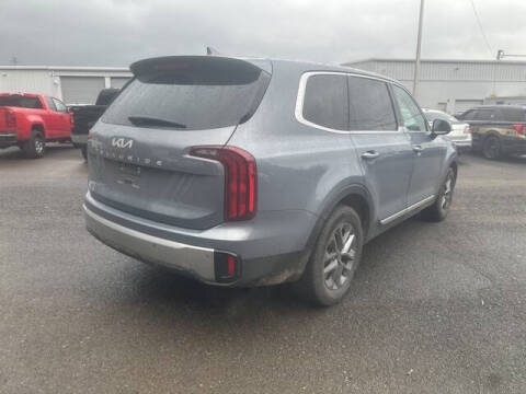 2023 Kia Telluride LX