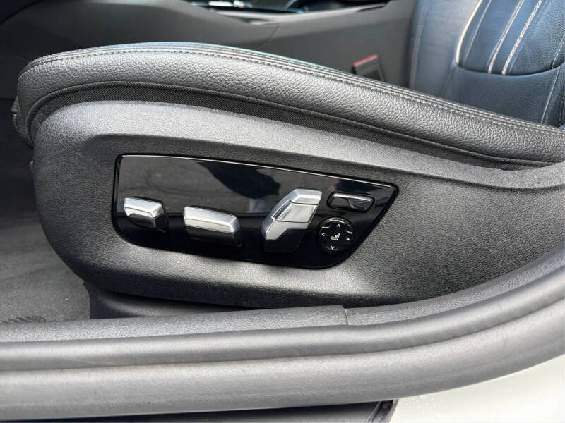 2019 BMW 5 Series 540i