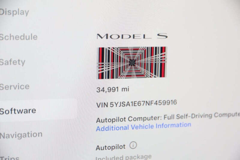 2022 Tesla Model S Plaid