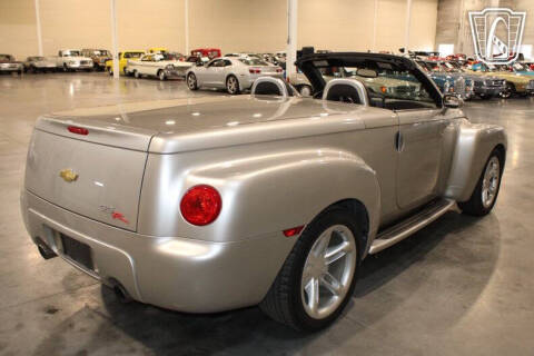 2004 Chevrolet SSR LS