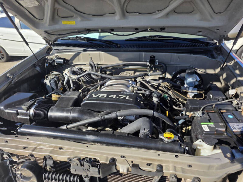 2002 Toyota Sequoia SR5