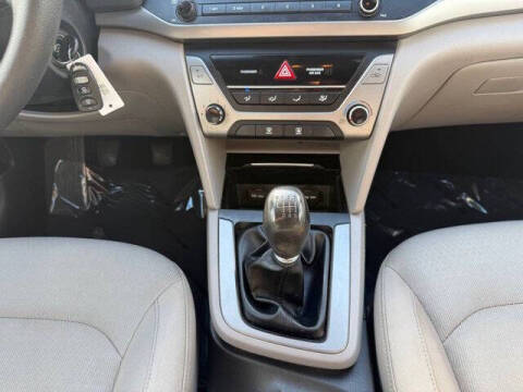 2017 Hyundai Elantra