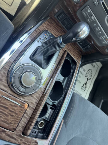 2017 Nissan Armada SV