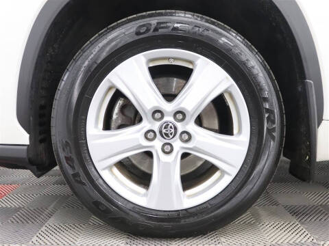 2020 Toyota Highlander LE