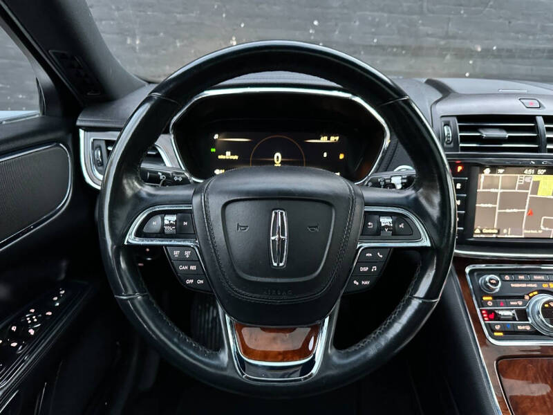 2018 Lincoln Continental Select