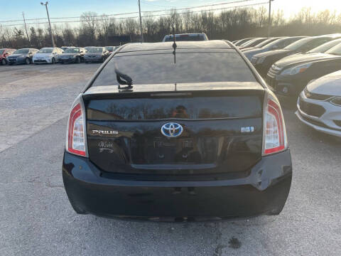 2012 Toyota Prius Two