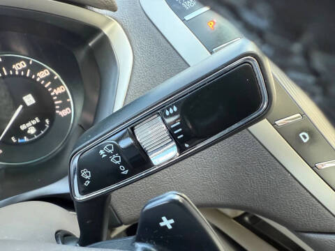 2017 Lincoln MKZ Select