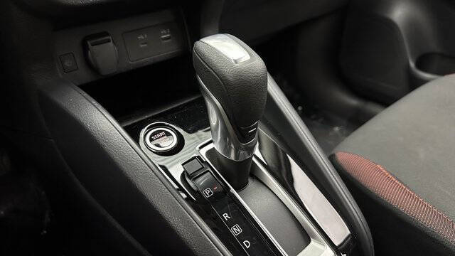 2025 Nissan Versa SR