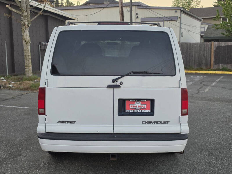 2001 Chevrolet Astro LS