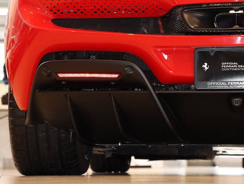 2024 Ferrari 296 GTS