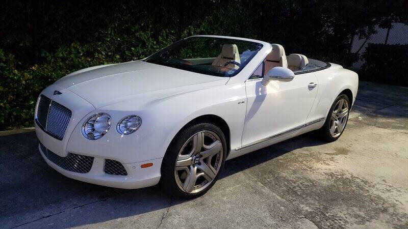 2015 Bentley Continental GT Base photo 2