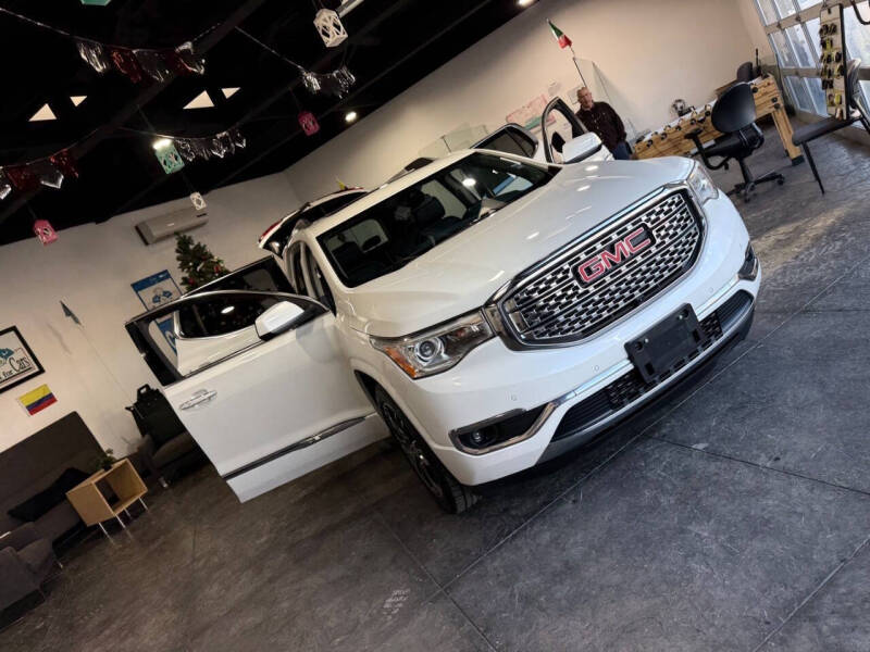 2018 GMC Acadia Denali