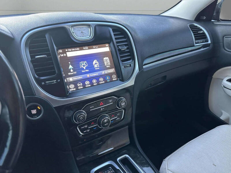 2018 Chrysler 300 Limited