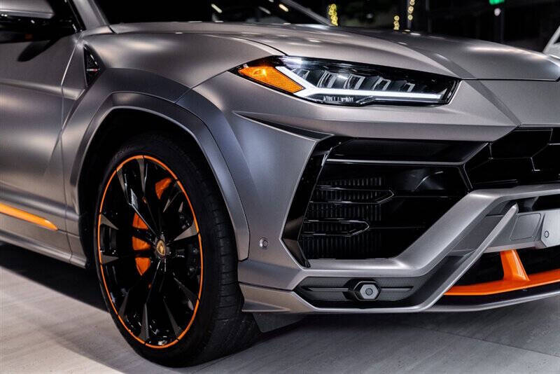 2022 Lamborghini Urus