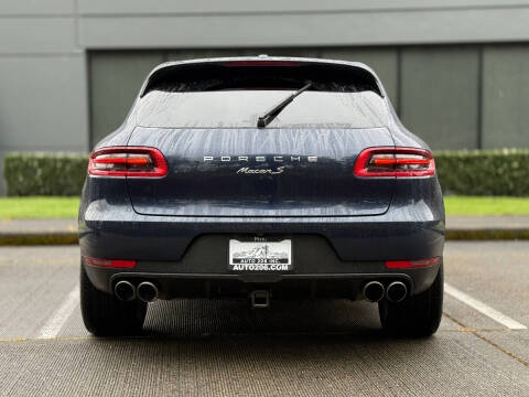 2015 Porsche Macan S