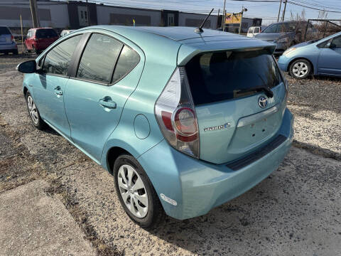 2012 Toyota Prius c Three