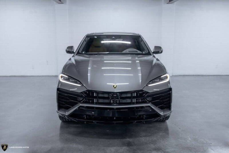 2025 Lamborghini Urus SE