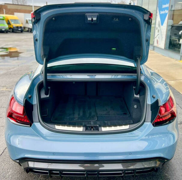 2022 Audi RS e-tron GT quattro