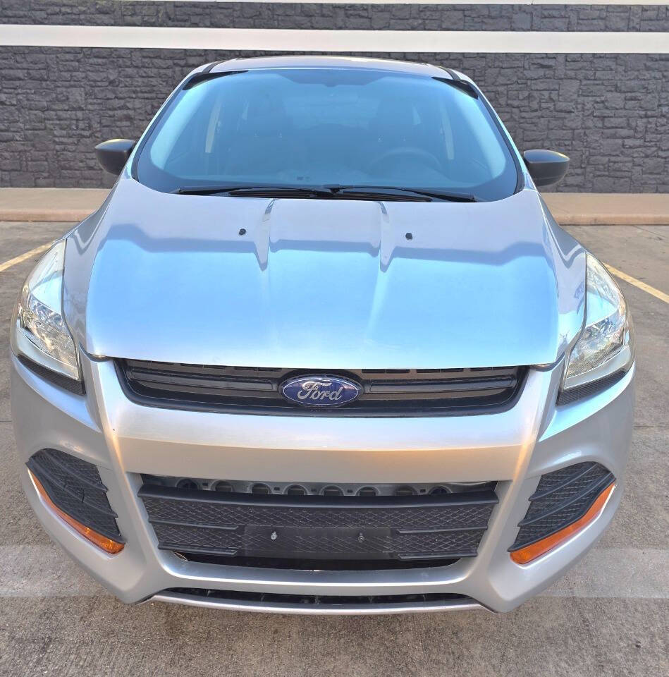 2014 Ford Escape S 4dr SUV - Silver exterior view 8
