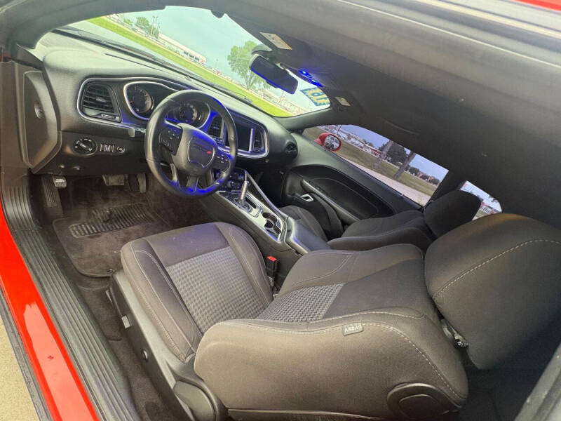 2016 Dodge Challenger SXT