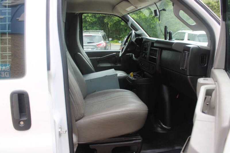 2016 Chevrolet Express 2500