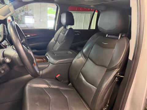 2019 Cadillac Escalade Luxury