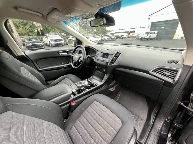 2019 Ford Edge SE