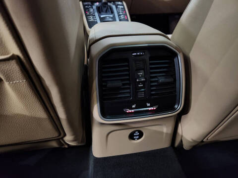 2020 Porsche Macan S