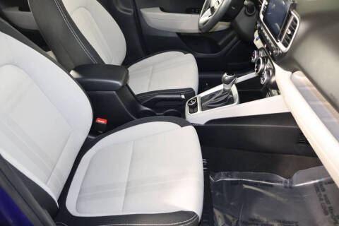 2024 Hyundai Venue SEL