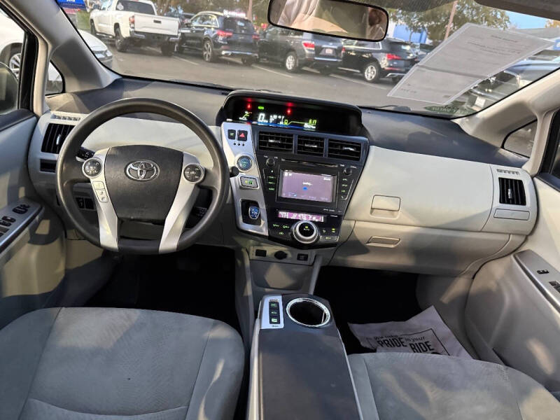 2012 Toyota Prius v Two