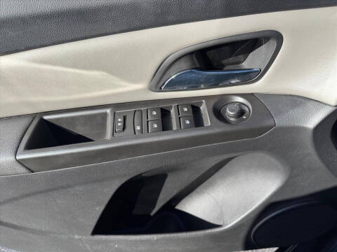 2016 Chevrolet Cruze Limited LS Auto