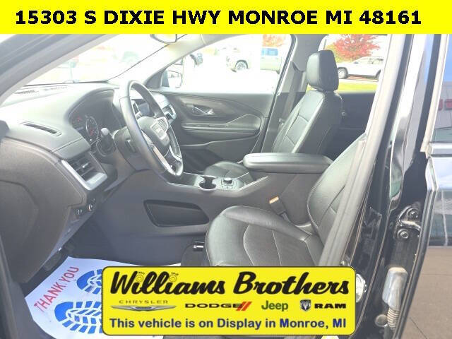 2024 GMC Terrain SLT