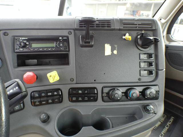 2014 Freightliner Cascadia