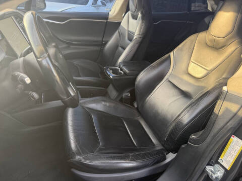 2015 Tesla Model S 85
