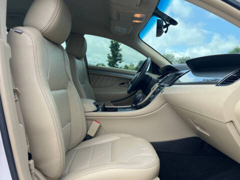 2016 Ford Taurus SEL