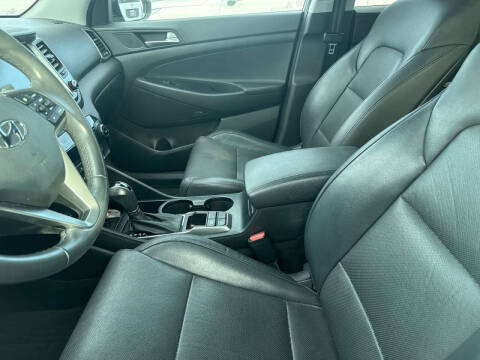 2017 Hyundai Tucson SE Plus