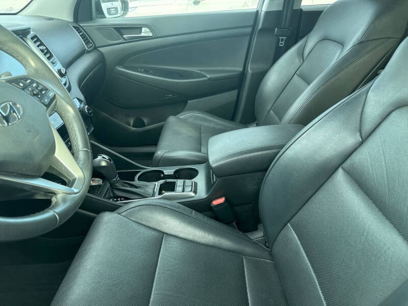 2017 Hyundai Tucson SE Plus