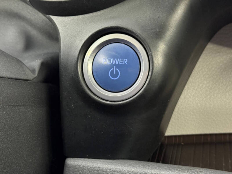 2021 Toyota Sienna LE 8-Passenger