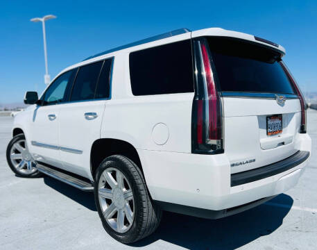 2017 Cadillac Escalade Luxury