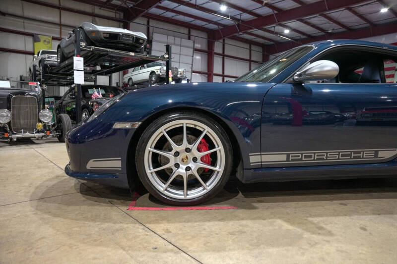 2012 Porsche Cayman R