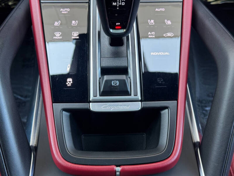 2022 Porsche Cayenne Turbo S E-Hybrid