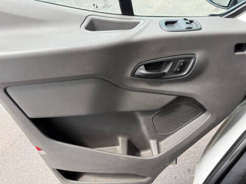 2022 Ford Transit
