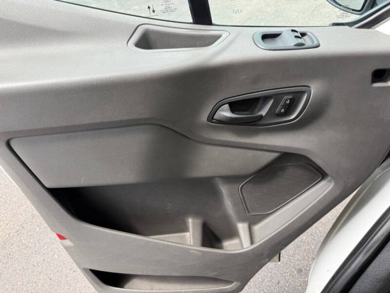 2022 Ford Transit